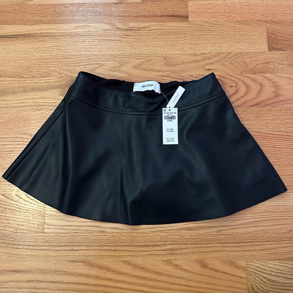 Mid-Rise Vegan Leather Circle-Cut Mini Skort